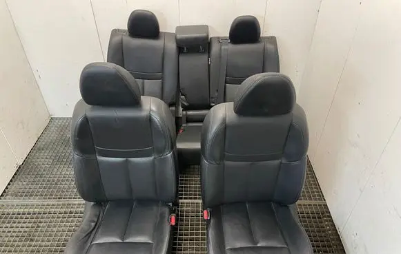 Nissan X-Trail T32 Seat set