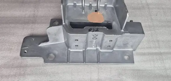Land Rover Defender Radiator support slam panel bracket CPLA17A793AE LR137523