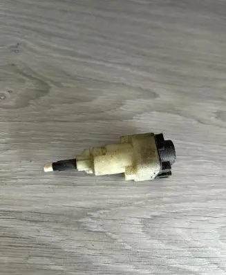 Clutch pedal sensor