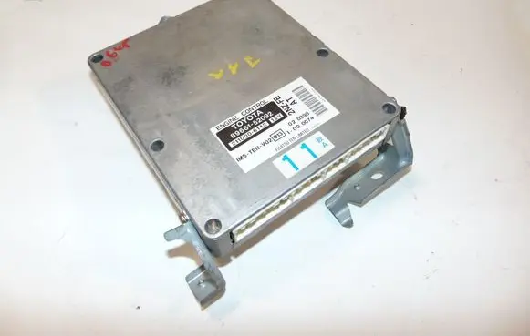 Toyota Yaris Engine control unit/module 8966152092 2110006112