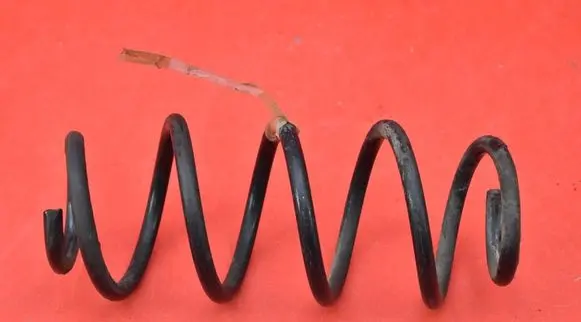 Toyota Yaris Rear coil spring