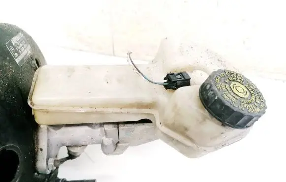 Mercedes-Benz R W251 Master brake cylinder