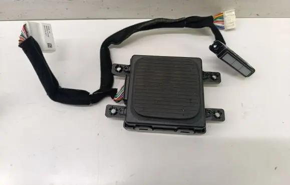 Hyundai Tucson IV NX4 Wireless charging module 95560N9510