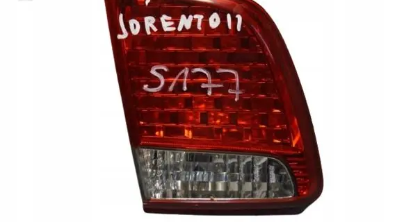 KIA Sorento Tailgate rear/tail lights