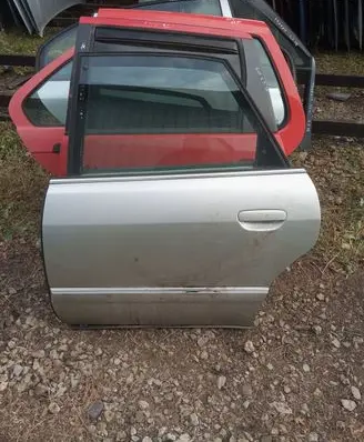 Audi A8 S8 D2 4D Rear door