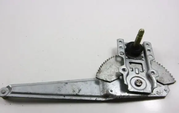Mazda 323 Rear door manual window regulator 