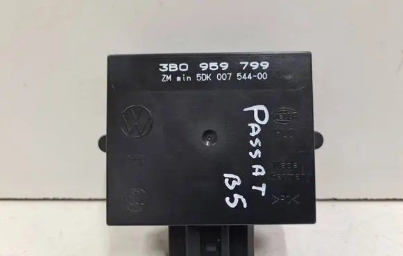 Volkswagen PASSAT B5 Comfort/convenience module 3B0959799 5DK00754400