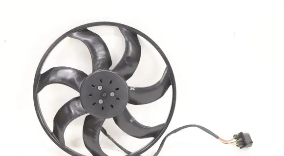 Volkswagen PASSAT B8 Air conditioning (A/C) fan (condenser) 5Q0121203CP