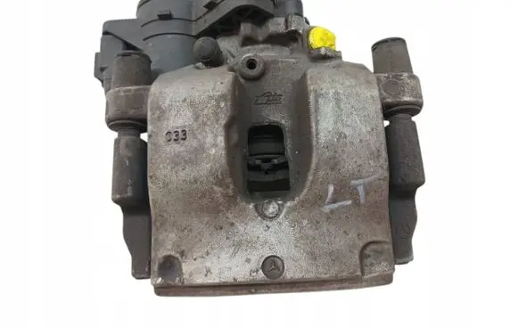 Mercedes-Benz C W205 Front brake caliper A2054230300