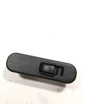 Mitsubishi L200 Electric window control switch 513831