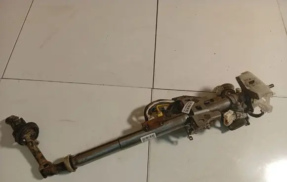 Subaru B9 Tribeca Steering wheel axle 88215A0G000