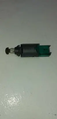 Renault Kangoo I Brake pedal sensor switch 8200168240B 7171T