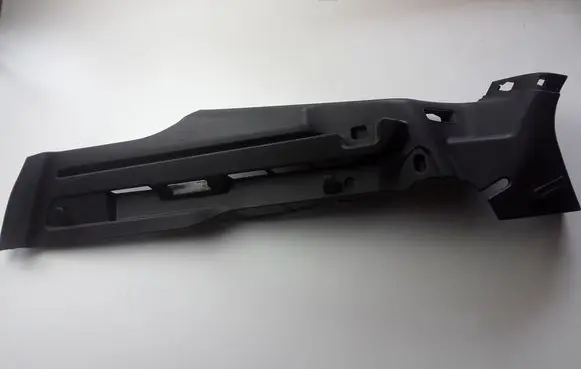 Ford Focus Tailgate/trunk side cover trim BM51N46809A