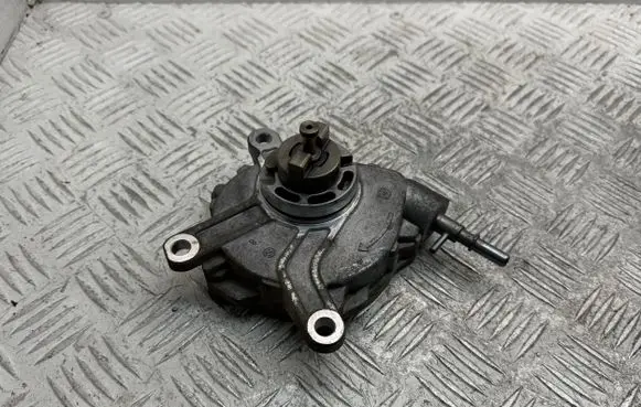 Toyota Avensis T250 Vacuum pump 293000R010 11050752