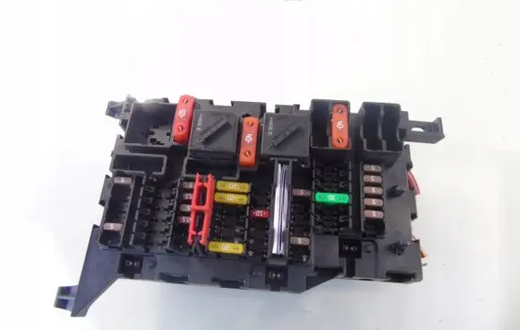 Mini One - Cooper F56 F55 Fuse module 9360501