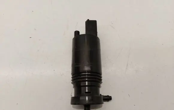 Volkswagen PASSAT B8 Windscreen/windshield washer pump 3D0955681
