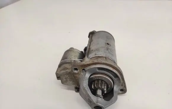 Mercedes-Benz Vito Viano W639 Starter motor