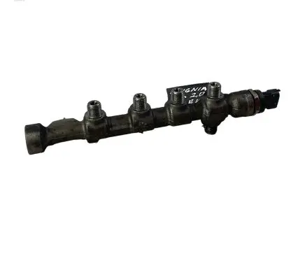 Opel Insignia A Fuel main line pipe 55576177 0445214221 004384