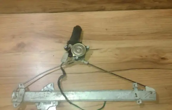 Mitsubishi Space Wagon Sliding door window regulator with motor
