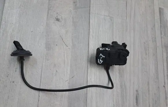 Volkswagen Golf VII Central locking motor 5C6810773H 150215213857