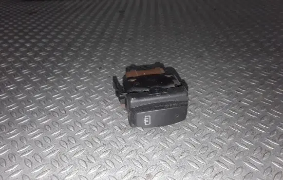 Renault Trafic II (X83) Windscreen/window heater switch 313155A