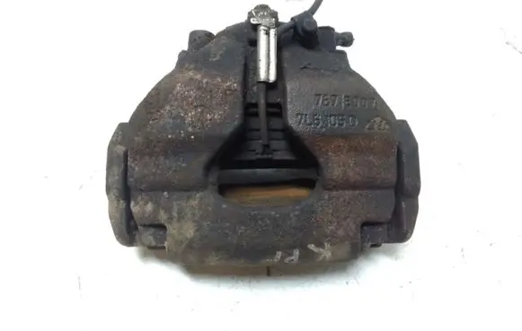 Volkswagen Touareg I Front brake caliper 7L6105D