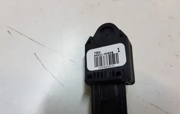 Lexus IS 220D-250-350 Airbag deployment crash/impact sensor 8983102020