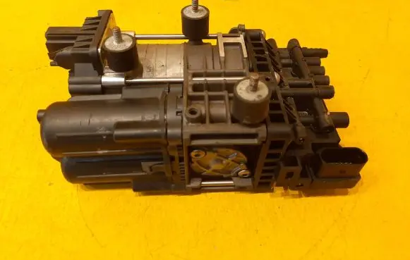 Porsche Panamera (970) Air suspension compressor 4430204032