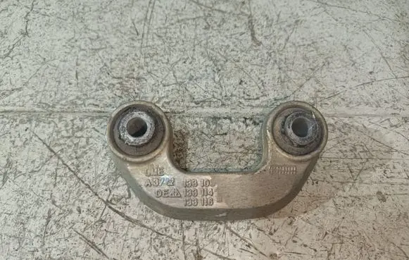 Audi A4 S4 B5 8D Front anti-roll bar/stabilizer link 133109
