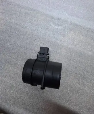 Volkswagen Golf SportWagen Mass air flow meter 0281002735 03G906461C