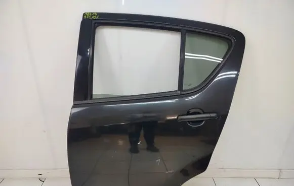Suzuki Splash Rear door 