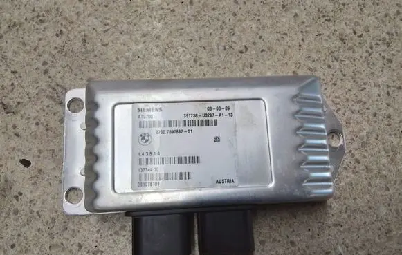 Lexus RX 450H Transfer box differential control unit 7597892