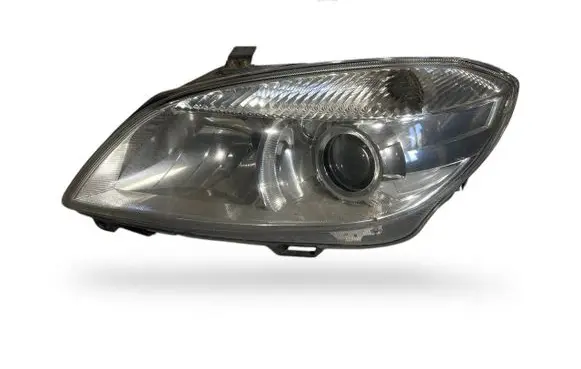 Skoda Fabia Mk2 (5J) Headlight/headlamp