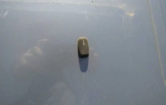 Windshield washer spray nozzle
