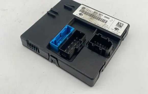 Audi A6 S6 C6 4F Light module LCM 4F0907289G 5DK00876224 4F0910289G