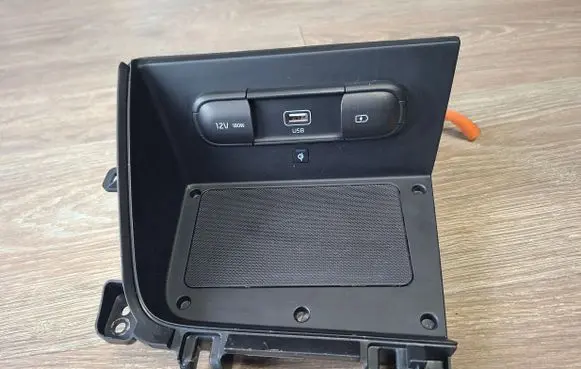 KIA Niro Wireless charging module 95560G5100