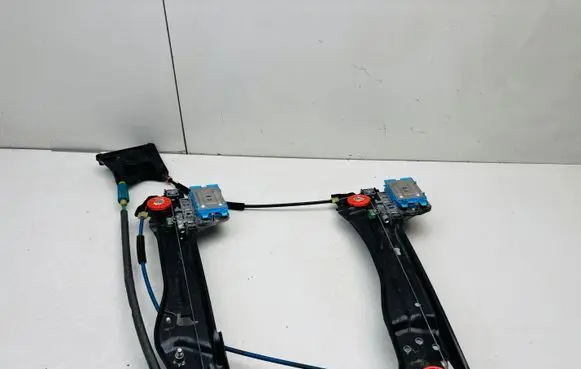 Audi A5 Rear window lifting mechanism without motor 8W8839462