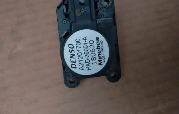 Peugeot Expert A/C air flow flap actuator/motor A21201700