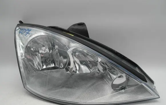 Ford Focus Headlight/headlamp 1M5O13100BC