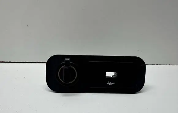 Ford Mustang VI Cigarette lighter PR0447000AD 0447000AD FR3B63045M70M