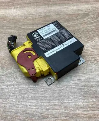 Volkswagen PASSAT B6 Airbag control unit/module 3C0909605M 391125 WithPlug