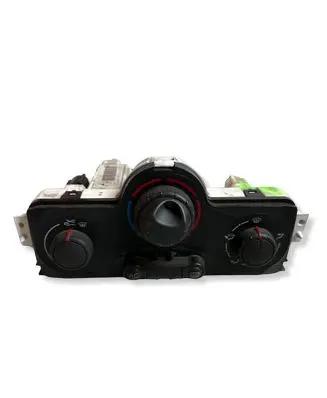Renault Megane II Climate control unit 69587001