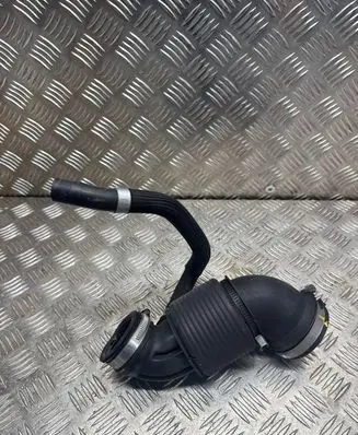 KIA Sportage Air intake hose/pipe 28130D3150 LSA137701
