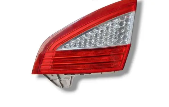 Ford Mondeo MK IV Tailgate rear/tail lights 7S71-13A602-A