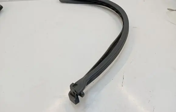 BMW 6 F12 F13 Sunroof sealing rubber 7226957
