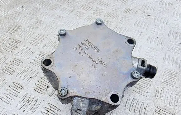 Volvo V40 Vacuum pump 31480558