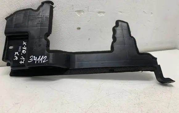 Nissan X-Trail T32 Front door wind deflector 7H12