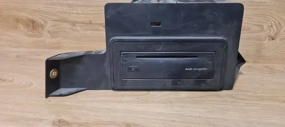 Navigation unit CD/DVD player