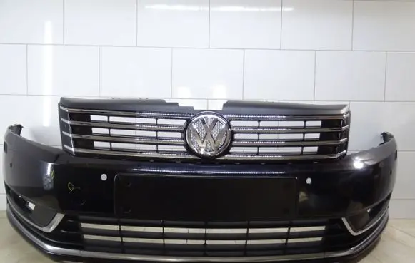 Volkswagen PASSAT B7 Front bumper 3AA807221