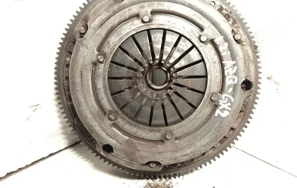 Volkswagen Polo Clutch set kit 03D141025A 073082000221